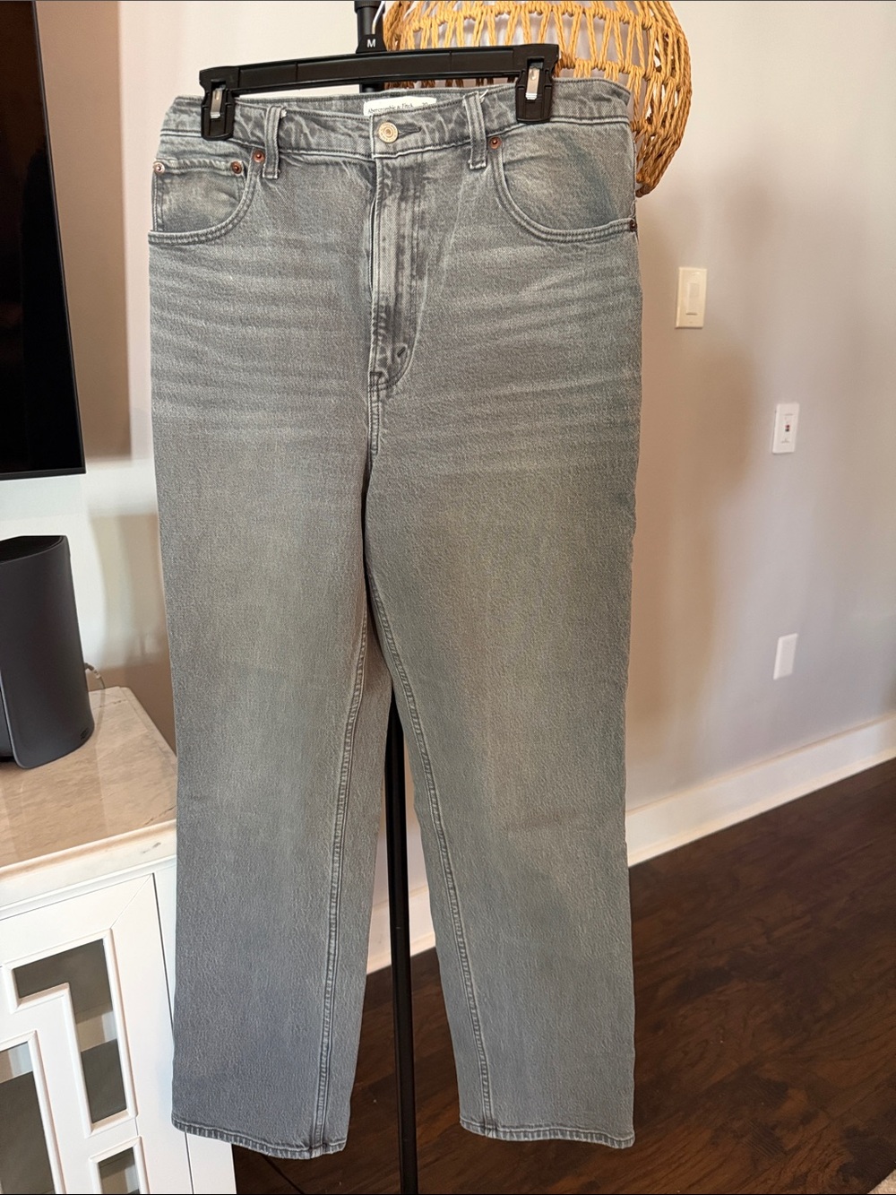 Abercrombie & Fitch Woman’s Light Gray The 90’s Straight Ultra High Rise Jeans